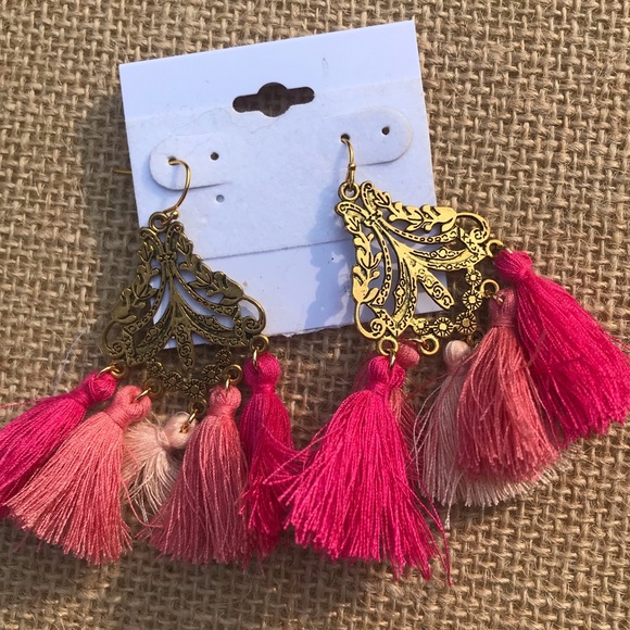 Boho chic gold and pink tassel earrings Nordstrom - Picture 3 of 3